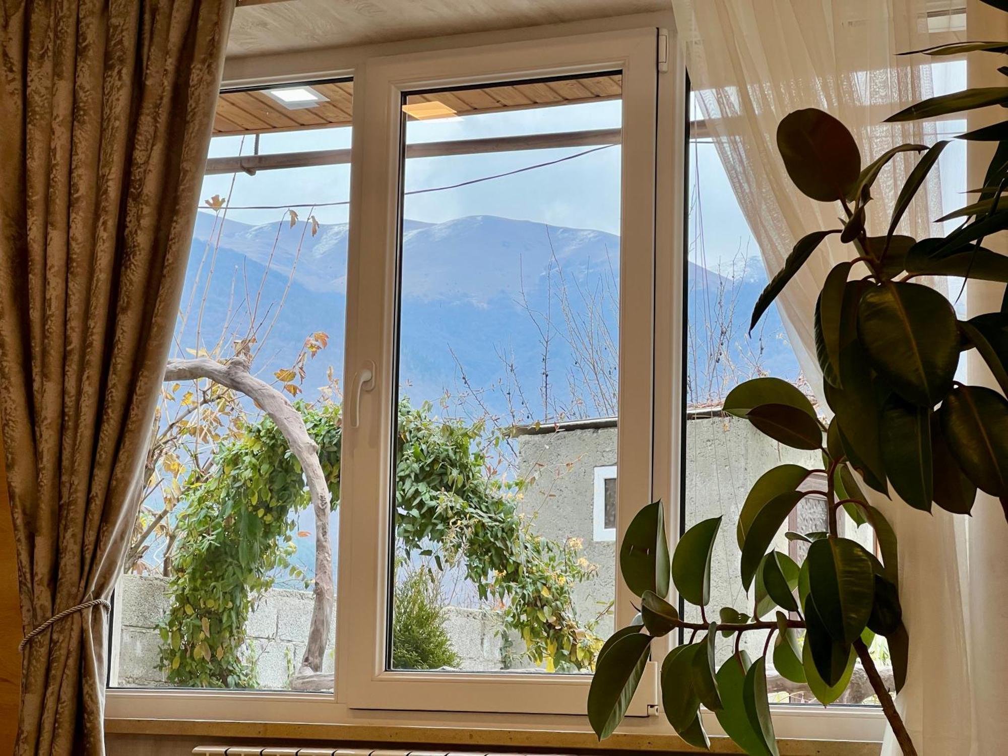 Green Park Guest House Dilijan Ngoại thất bức ảnh